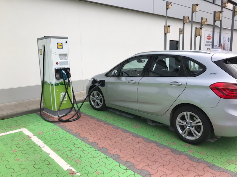 Load your electric car on Lidl