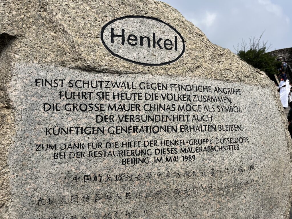 Hat Henkel die Mauer zusammengeklebt?