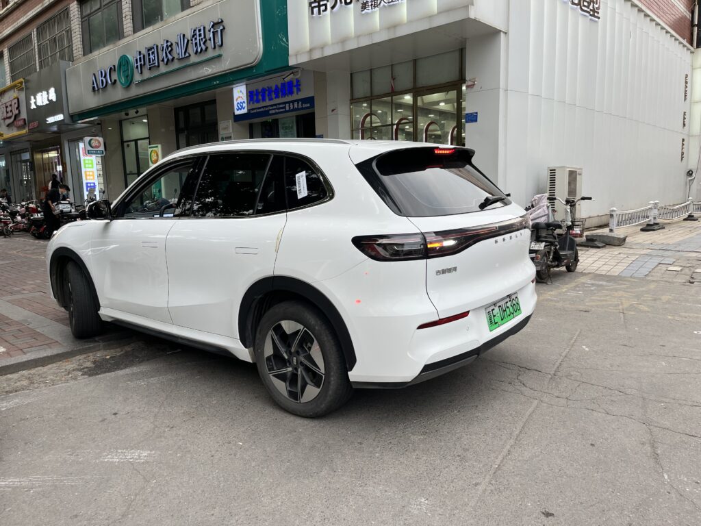 Chinesisches Elektroauto für 13.000 EUR ...
