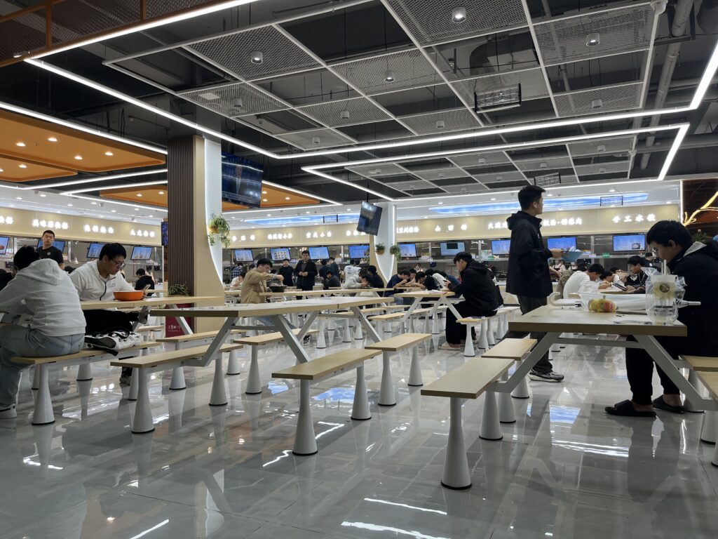 Mensa im Xingtai Polytechnic College in China