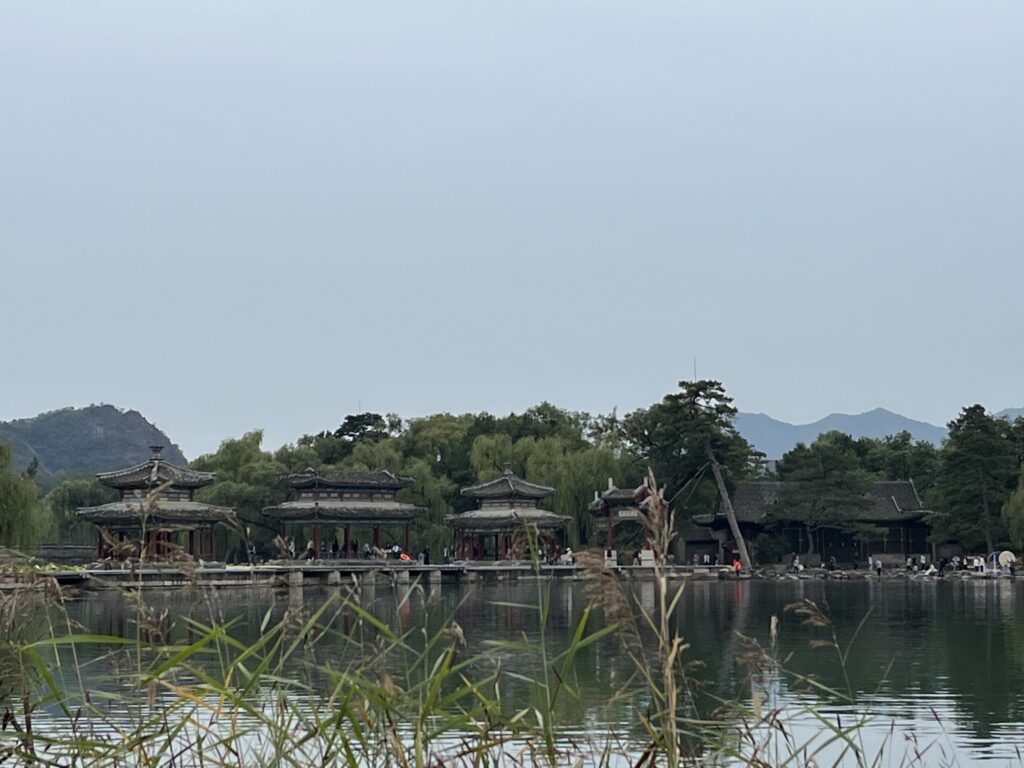 Pagodenbrücke im Sommerpalast (Chengde)