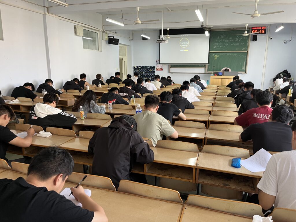 Prüfung am Xingtai Polytechnic College in China