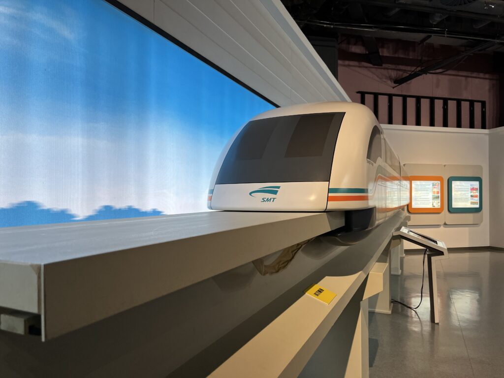 Modell im Museum des Shanghai Maglev (Transrapid)